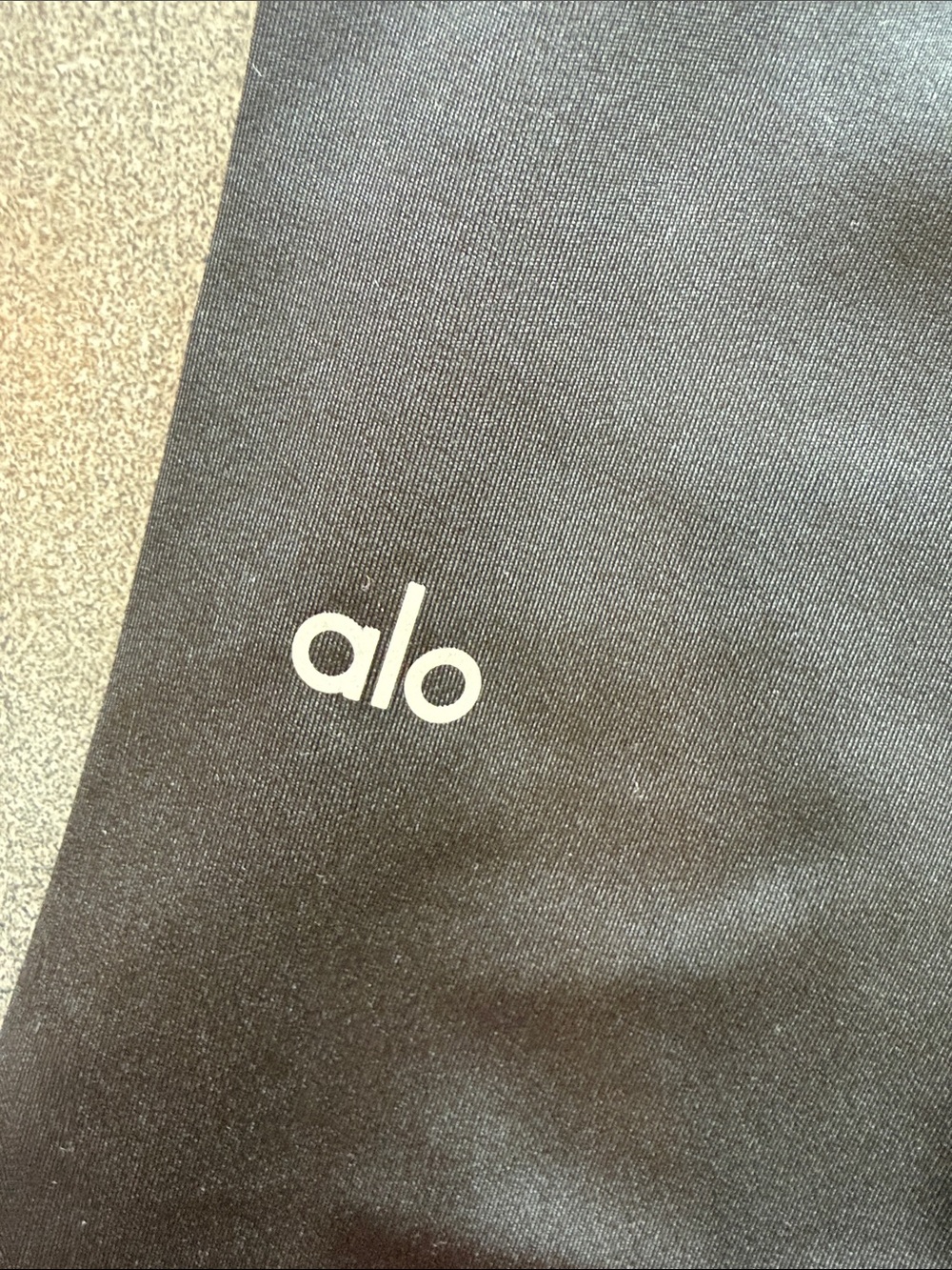 NWOT ALO Yoga Black High-Rise Zip Pocket Leggings - Picture 5 of 5